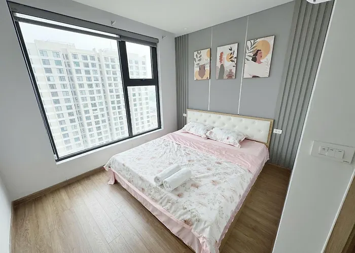 Five Bedrooms And Comfortable Cozy *